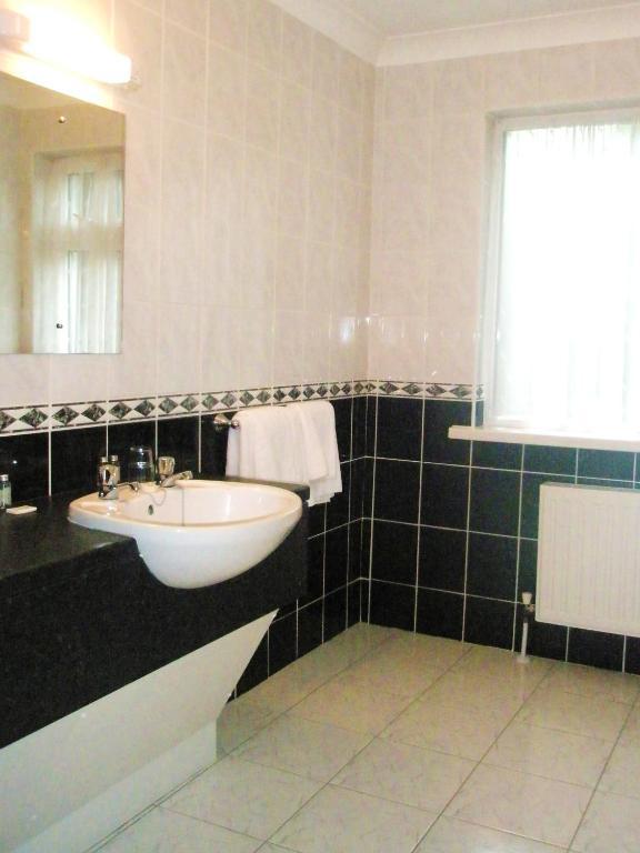 Grand Hotel Moate Habitación foto