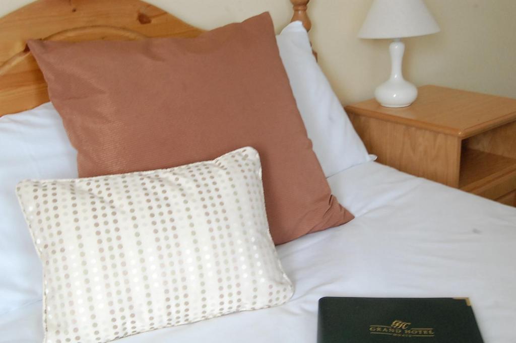 Grand Hotel Moate Habitación foto