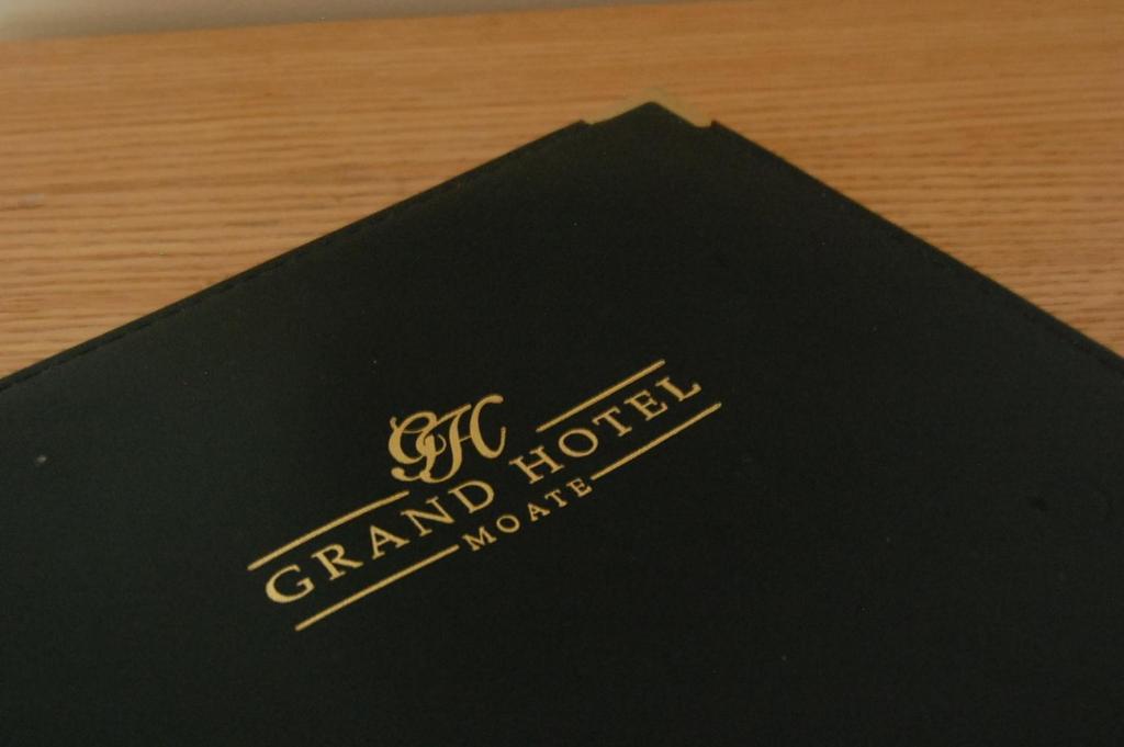 Grand Hotel Moate Habitación foto
